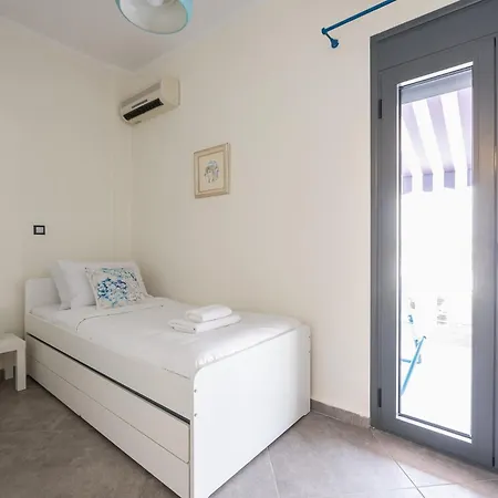 Sempre Il Mare Apartment Piraeus Exterior photo