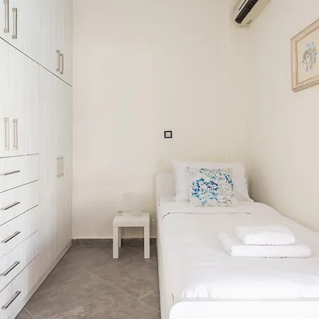 Sempre Il Mare Apartment Piraeus Exterior photo